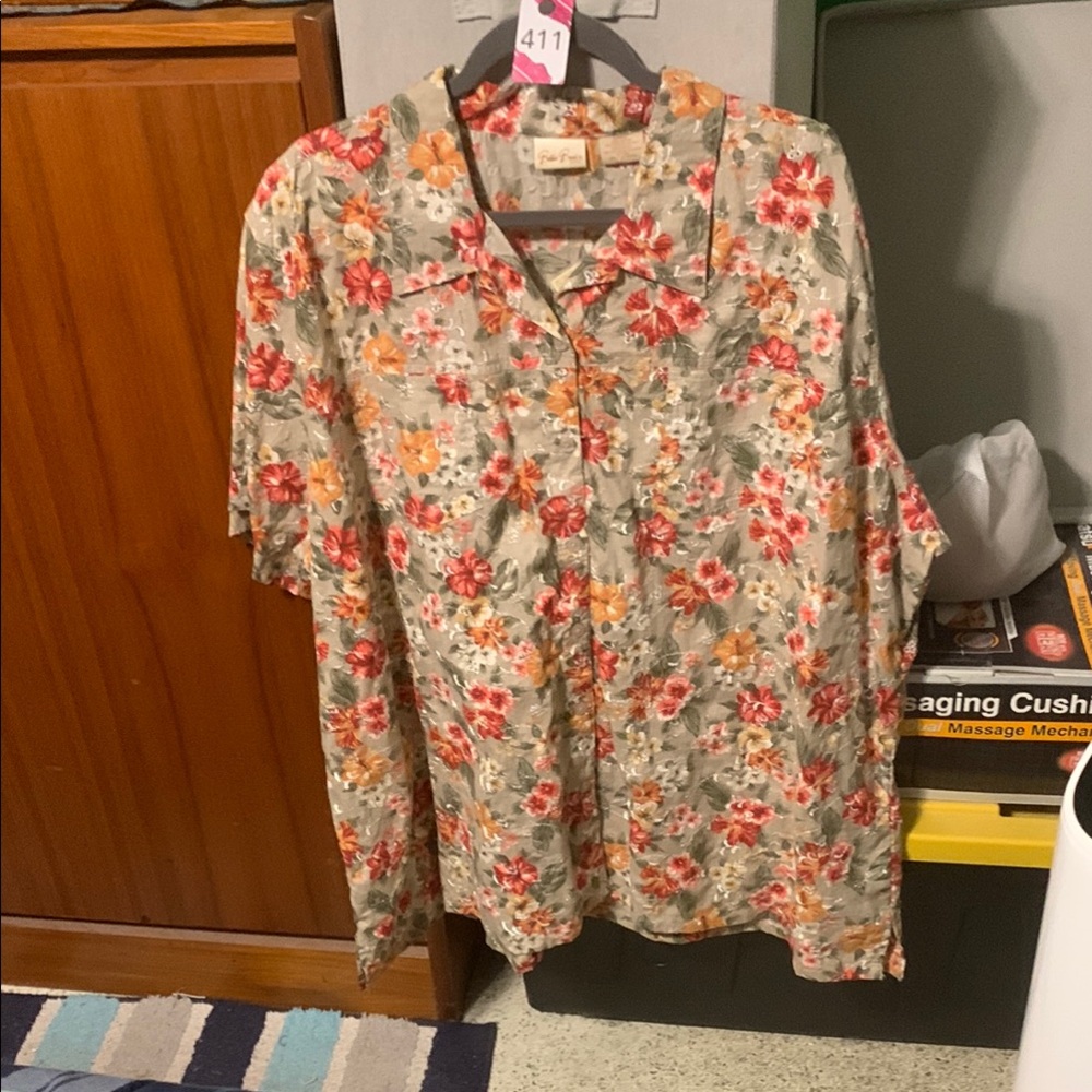 #411 26/28 Bobbie Brooks NWT 31in ptp 26in long colorful Button Down Shirt